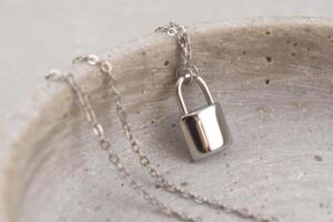 Edelstahlkette mit kleinem Schlossanhänger gravierbar