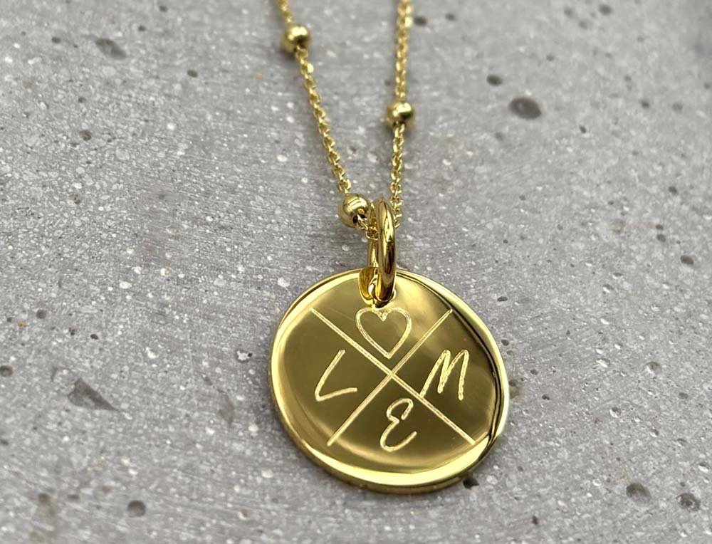 Familienkette Gravuranhänger mit Initialen