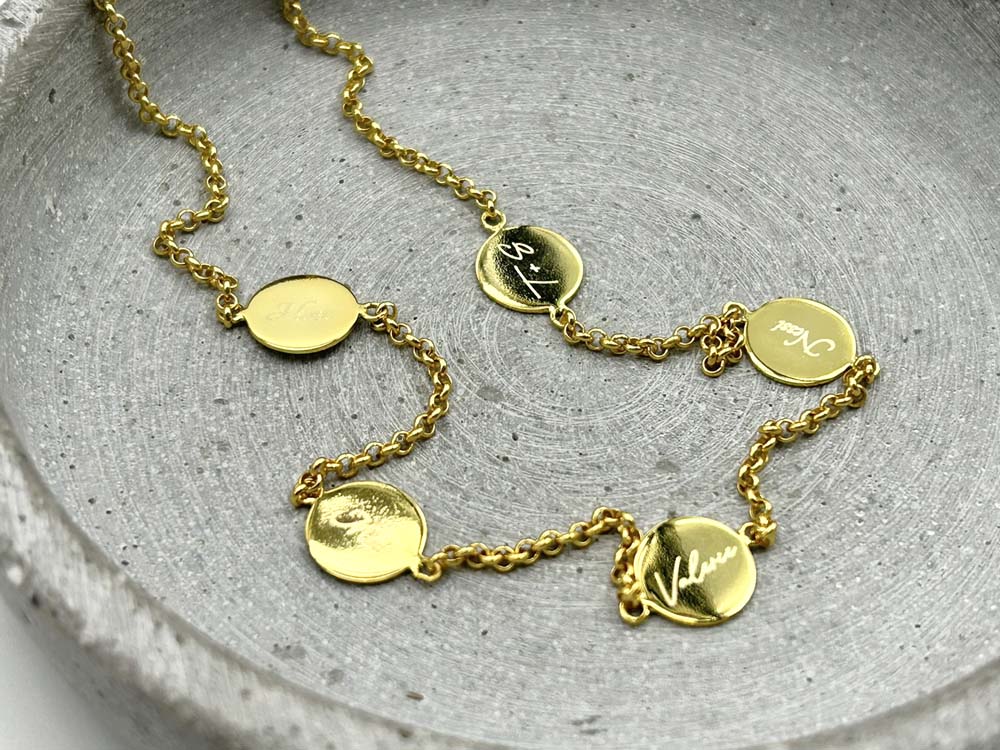 Familienkette mit 5 Plättchen Gold, Namenskette Gold