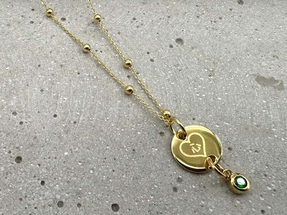 Kette Gold mit Geburtsstein und individueller Gravur