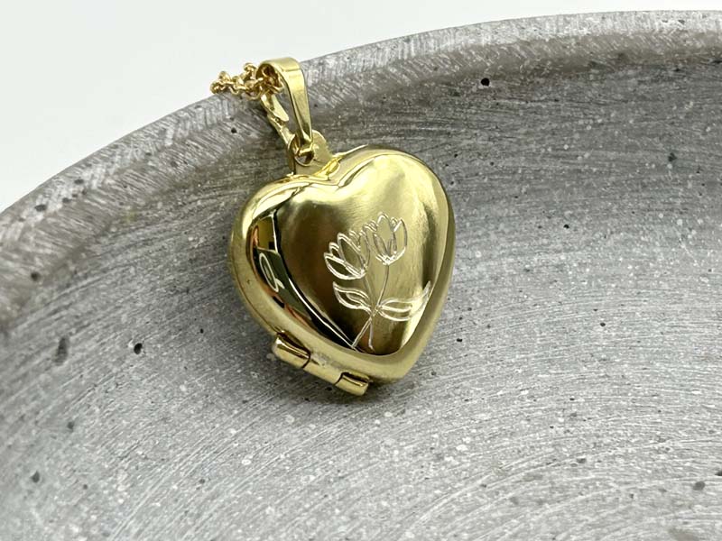 Medaillon Gold Herz mit Blumengravur_