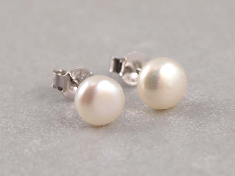 Ohrstecker mit Süßwasser Perle aus Silber 925