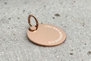 Roségoldener Anhänger mit individueller Gravur