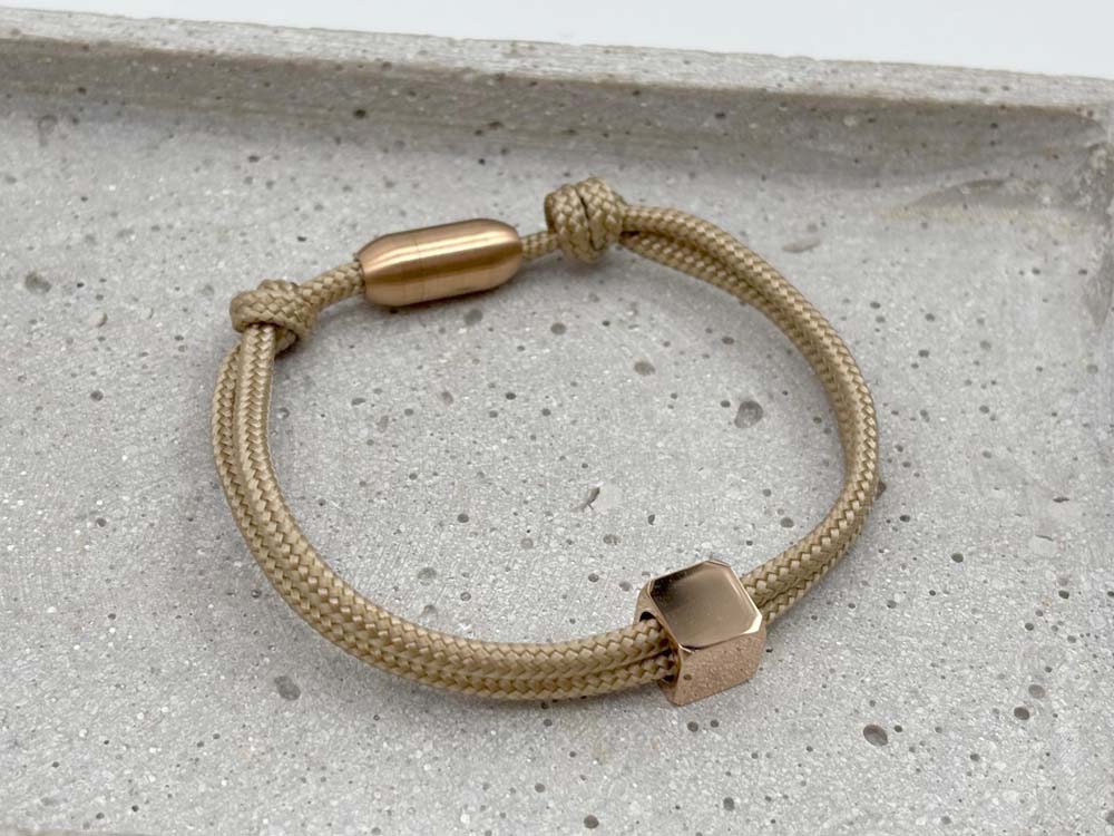 Segeltau Armband mit Schiebeknoten und Würfel